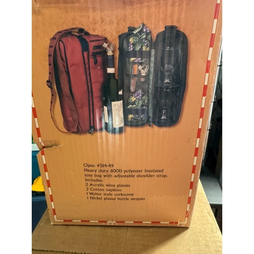 Picnic Time OPUS Deluxe Insulated Wine Tote Service for TWO 514-49 NEW Green